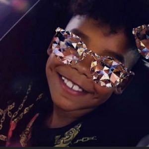 Meet your Posher, Moises